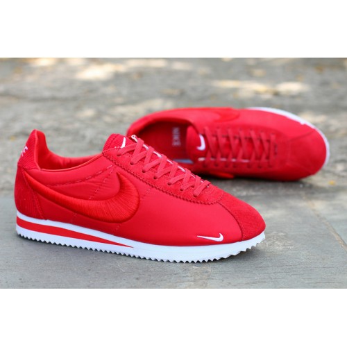 basket nike rouge femme